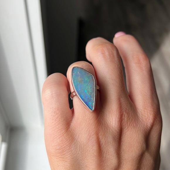 Custom Genuine Solid Opal Ring Size 6 Blue & Green Sterling Silver Hammered Band - Picture 10 of 10